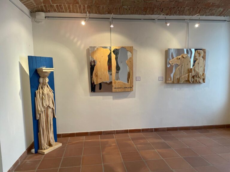 Sala espositiva del Musarmo con opere di Pippo Leocata